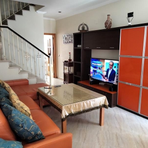 CASA DUPLEX ZONA BARRIO NUEVO
