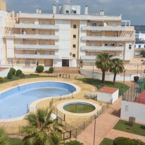PISO CON VISTAS AL MAR